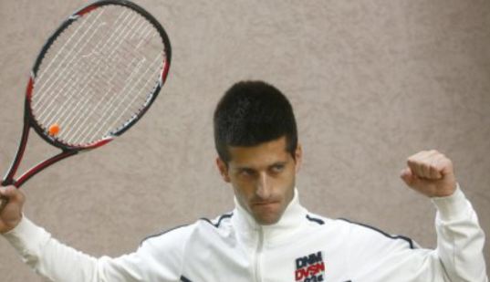 http://www.welovetennis.fr/medias/images/DOSSIER GENERAL/Djokovic/djokovic sosie.JPG